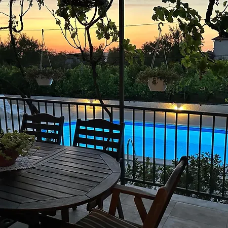 Vakantiehuis Family Vacation Debeljak